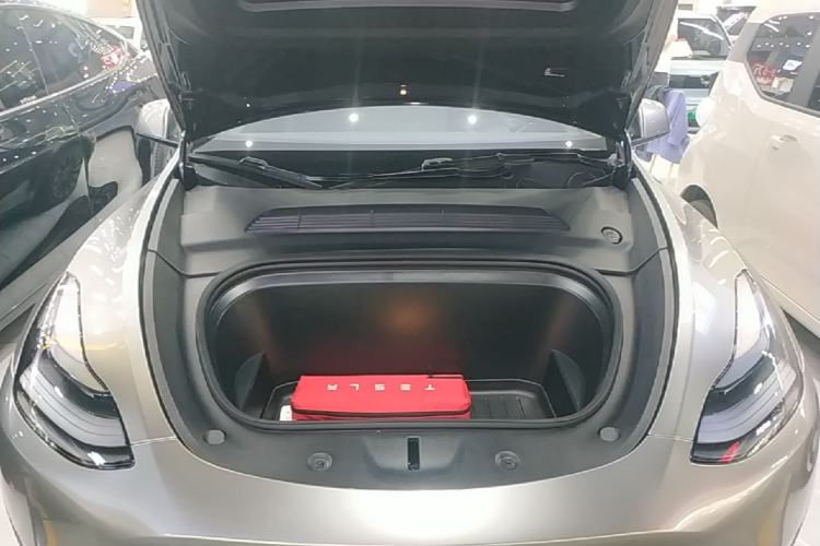 Used Tesla Model Y 2024 Rear-Wheel-Drive Version Engine Bay