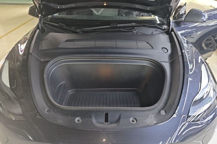 Used Tesla Model Y 2024 Rear-Wheel-Drive Version Engine Bay