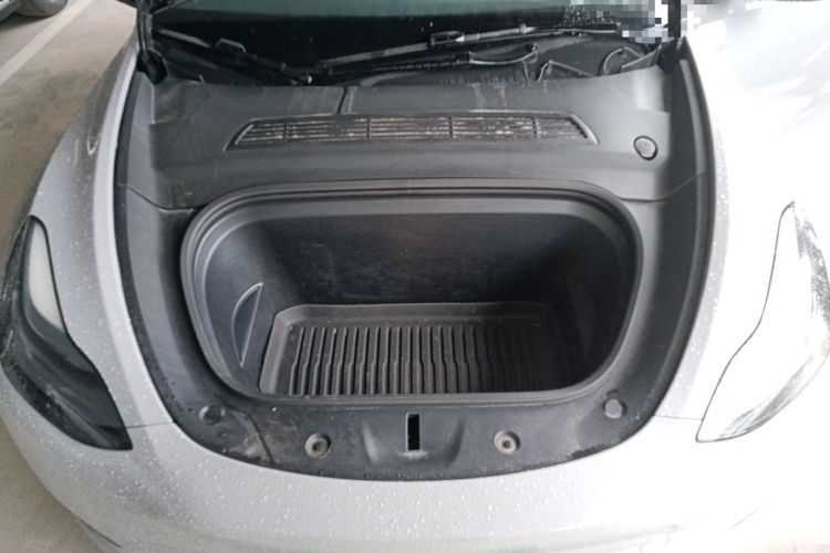 Used Tesla Model Y 2024 Rear-Wheel-Drive Version Engine Bay