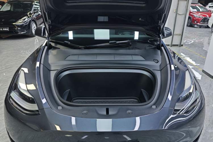 Used Tesla Model Y 2024 Rear-Wheel-Drive Version Engine Bay