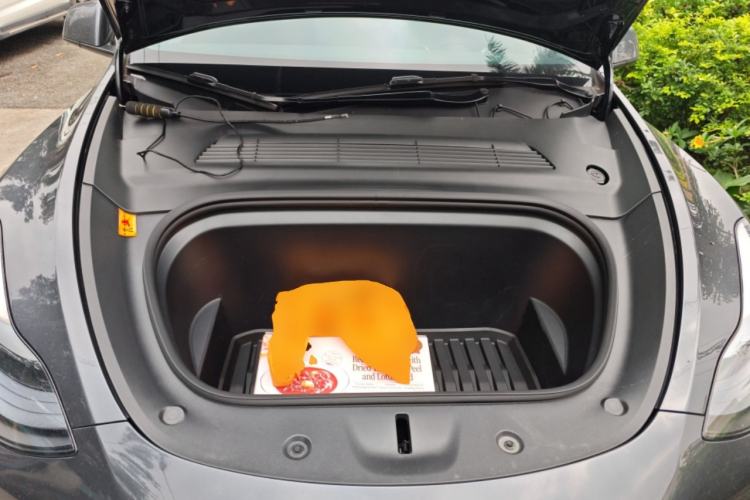 Used Tesla Model Y 2024 Rear-Wheel-Drive Version Engine Bay