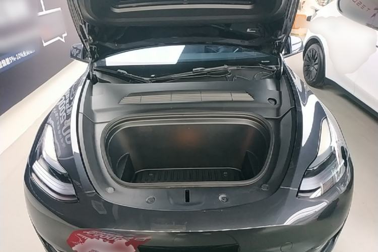 Used Tesla Model Y 2024 Rear-Wheel-Drive Version Engine Bay