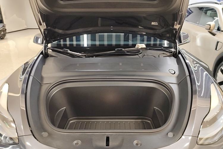 Used Tesla Model Y 2024 Long-Range All-Wheel-Drive Version Engine Bay