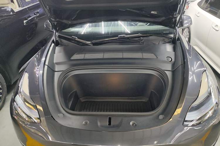 Used Tesla Model Y 2024 Long-Range All-Wheel-Drive Version Engine Bay