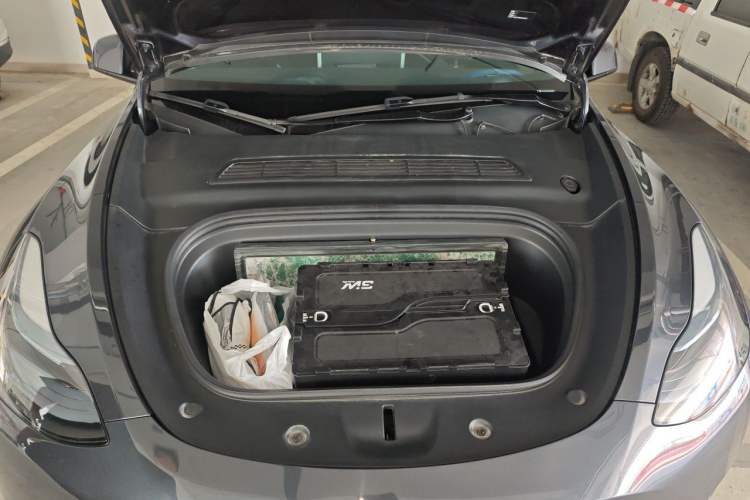 Used Tesla Model Y 2024 Rear-Wheel-Drive Version Engine Bay