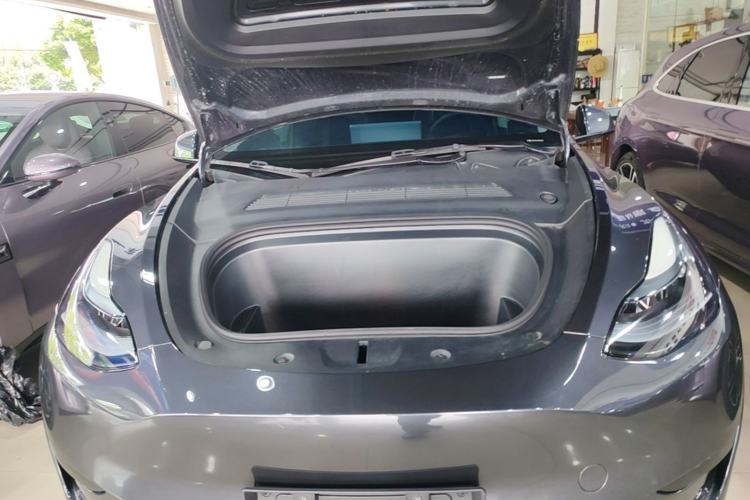 Used Tesla Model Y 2024 Rear-Wheel-Drive Version Engine Bay