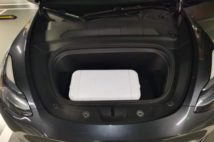 Used Tesla Model Y 2024 Rear-Wheel-Drive Version Engine Bay
