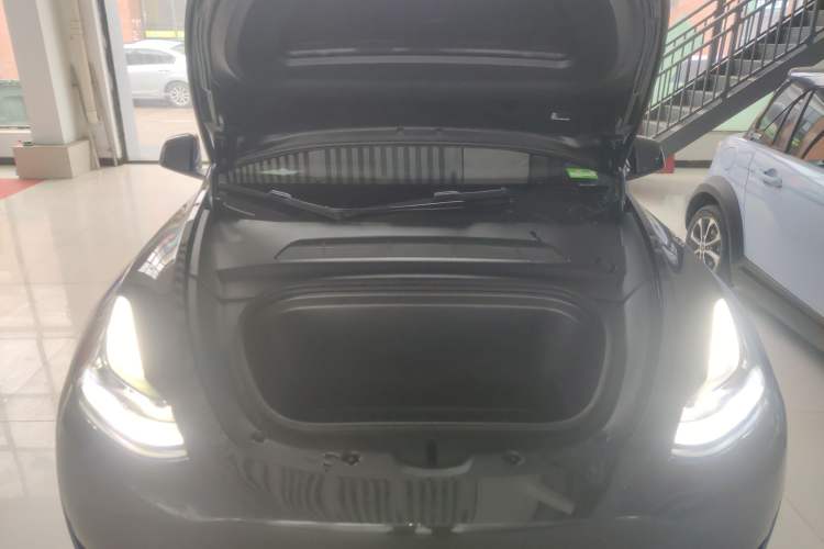 Used Tesla Model Y 2024 Rear-Wheel-Drive Version Engine Bay