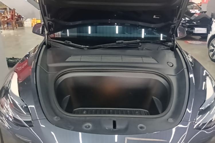 Used Tesla Model Y 2024 Rear-Wheel-Drive Version Engine Bay