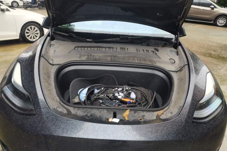 Used Tesla Model Y 2024 Rear-Wheel-Drive Version Engine Bay
