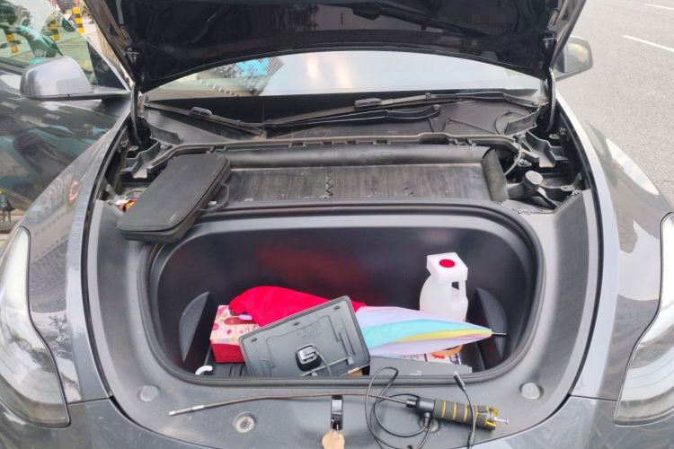 Used Tesla Model Y 2024 Rear-Wheel-Drive Version Engine Bay