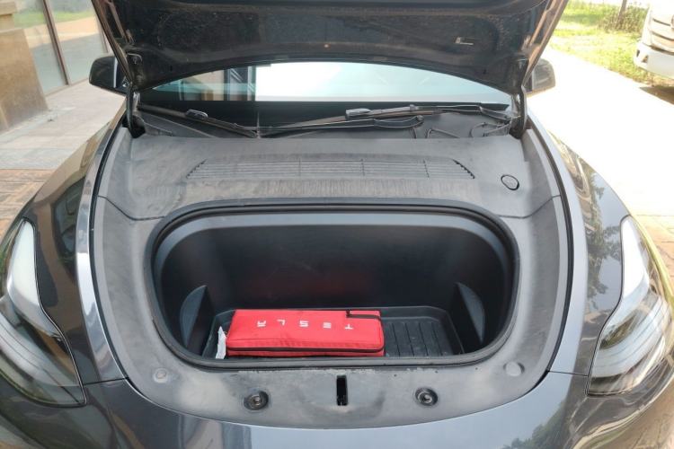 Used Tesla Model Y 2024 Rear-Wheel-Drive Version Engine Bay