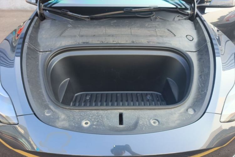 Used Tesla Model Y 2024 Rear-Wheel-Drive Version Engine Bay