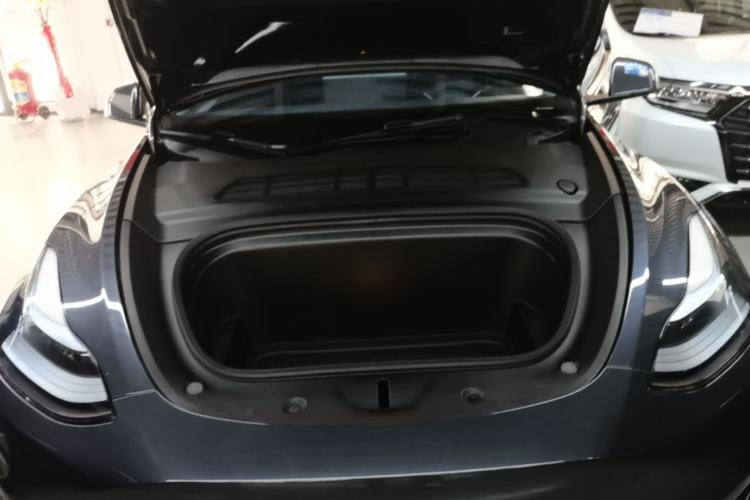 Used Tesla Model Y 2024 Rear-Wheel-Drive Version Engine Bay