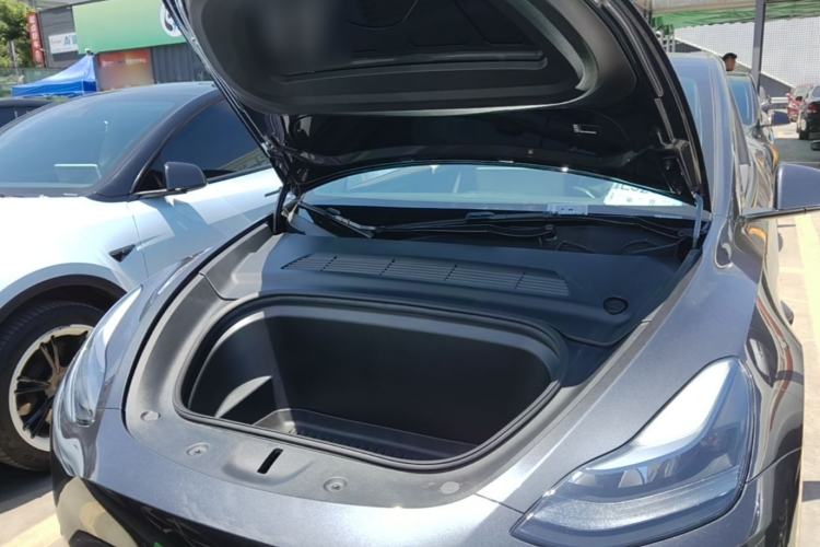 Used Tesla Model Y 2024 Rear-Wheel-Drive Version Engine Bay