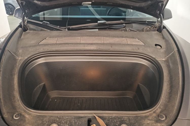 Used Tesla Model Y 2024 Rear-Wheel-Drive Version Engine Bay