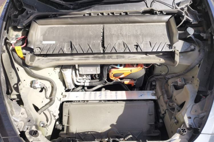Used Tesla Model Y 2024 Rear-Wheel-Drive Version Engine Bay