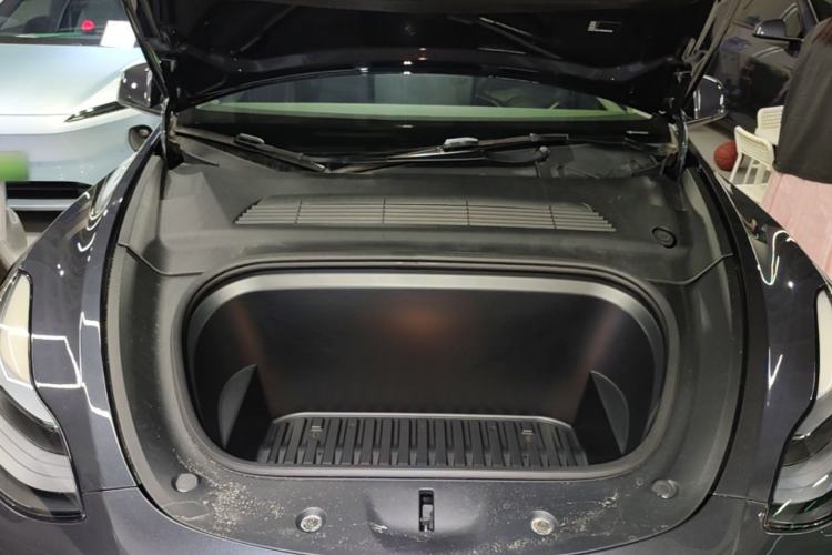 Used Tesla Model Y 2024 Rear-Wheel-Drive Version Engine Bay