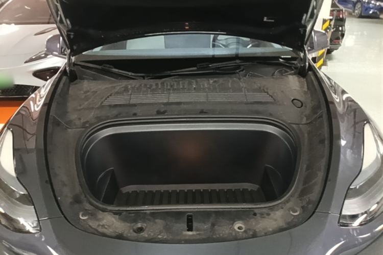 Used Tesla Model Y 2024 Rear-Wheel-Drive Version Engine Bay