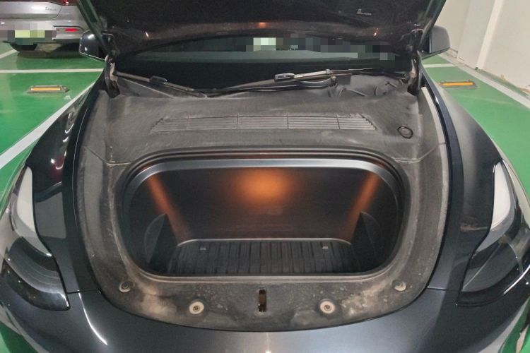 Used Tesla Model Y 2024 Rear-Wheel-Drive Version Engine Bay