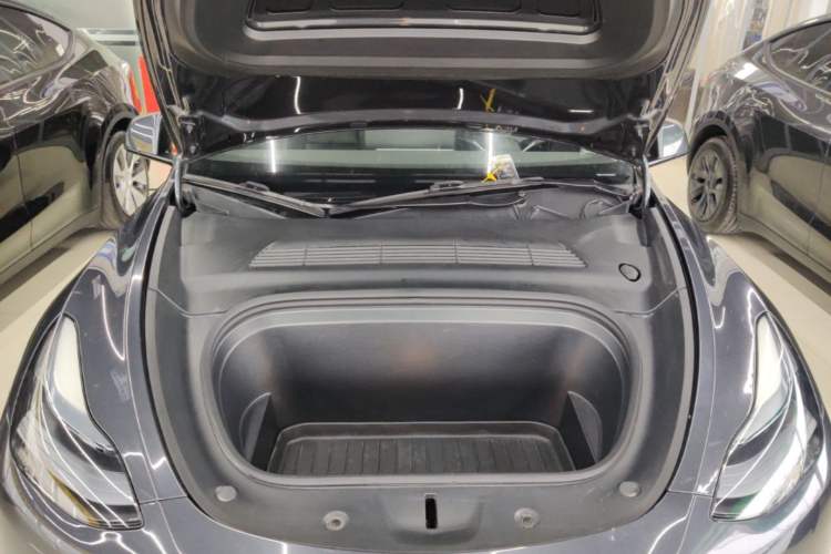 Used Tesla Model Y 2024 Rear-Wheel-Drive Version Engine Bay