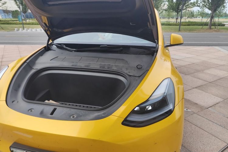 Used Tesla Model Y 2024 Rear-Wheel-Drive Version Engine Bay Left
