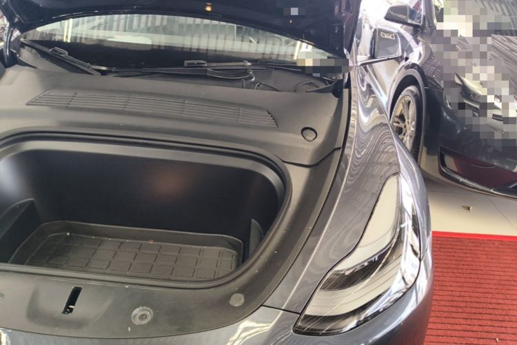 Used Tesla Model Y 2024 Rear-Wheel-Drive Version Engine Bay Left