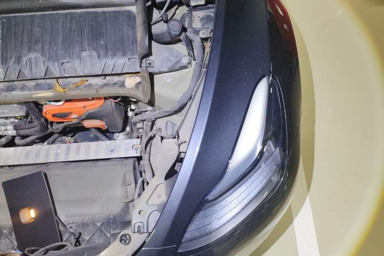 Used Tesla Model Y 2024 Rear-Wheel-Drive Version Engine Bay Left