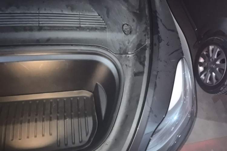 Used Tesla Model Y 2024 Rear-Wheel-Drive Version Engine Bay Left