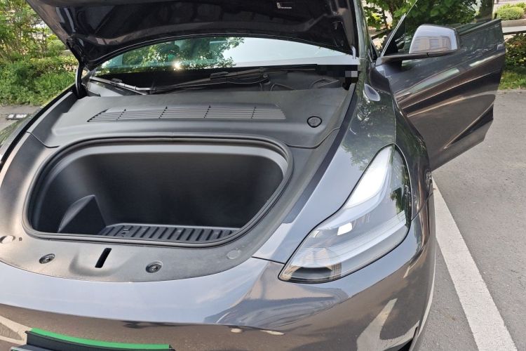 Used Tesla Model Y 2024 Rear-Wheel-Drive Version Engine Bay Left