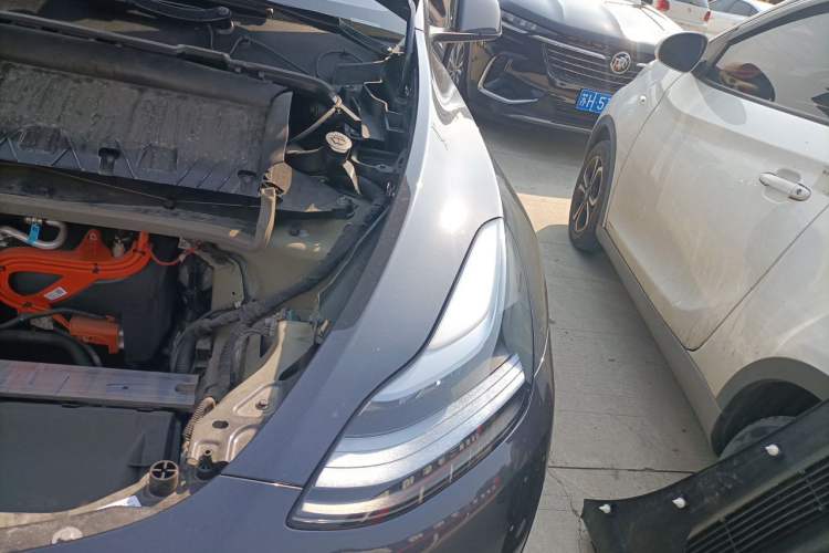 Used Tesla Model Y 2024 Rear-Wheel-Drive Version Engine Bay Left