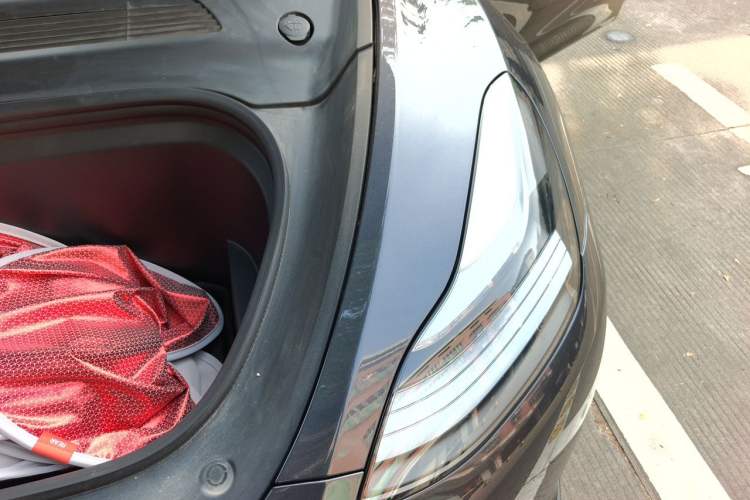 Used Tesla Model Y 2024 Rear-Wheel-Drive Version Engine Bay Left