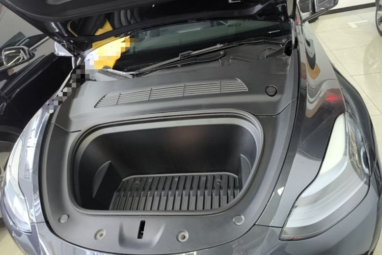 Used Tesla Model Y 2024 Rear-Wheel-Drive Version Engine Bay