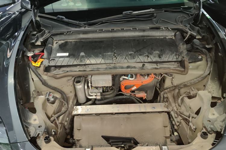 Used Tesla Model Y 2024 Rear-Wheel-Drive Version Engine Bay