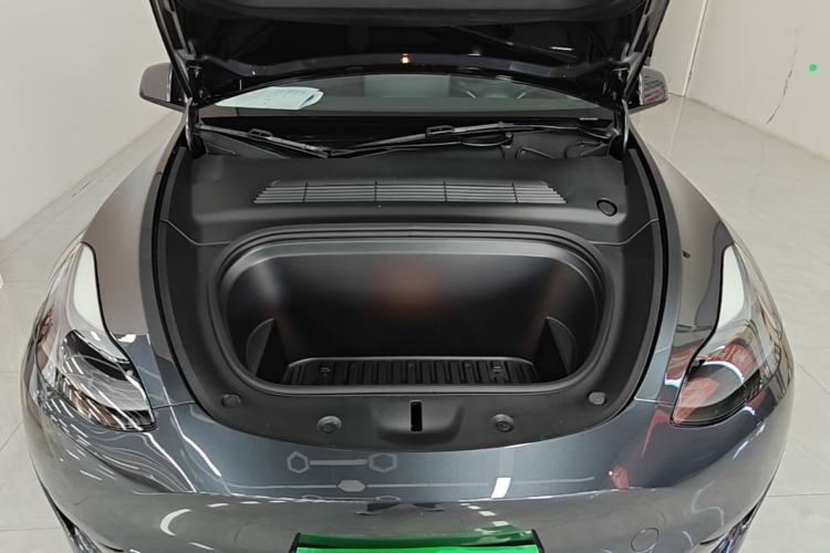 Used Tesla Model Y 2024 Rear-Wheel-Drive Version Engine Bay