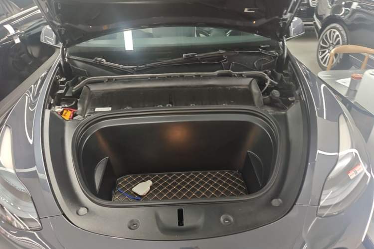 Used Tesla Model Y 2024 Rear-Wheel-Drive Version Engine Bay
