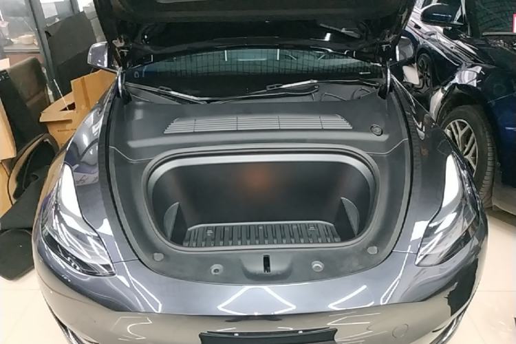 Used Tesla Model Y 2024 Rear-Wheel-Drive Version Engine Bay