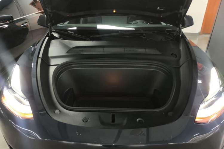Used Tesla Model Y 2024 Rear-Wheel-Drive Version Engine Bay