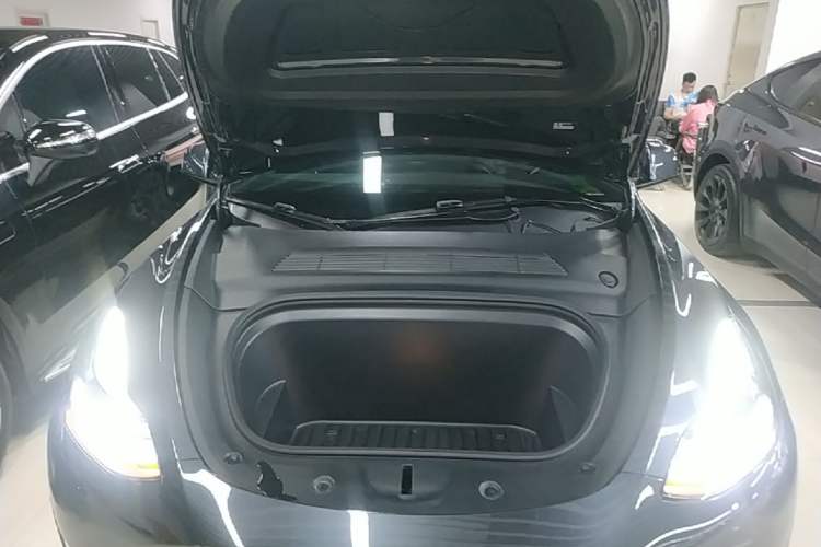 Used Tesla Model Y 2024 Long-Range All-Wheel-Drive Version Engine Bay
