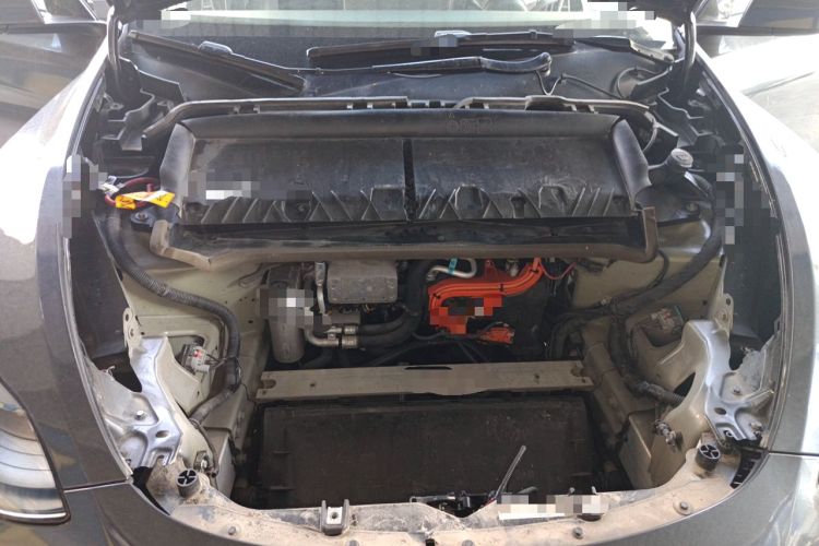 Used Tesla Model Y 2024 Rear-Wheel-Drive Version Engine Bay