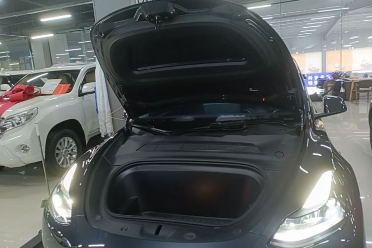 Used Tesla Model Y 2024 Rear-Wheel-Drive Version Engine Bay