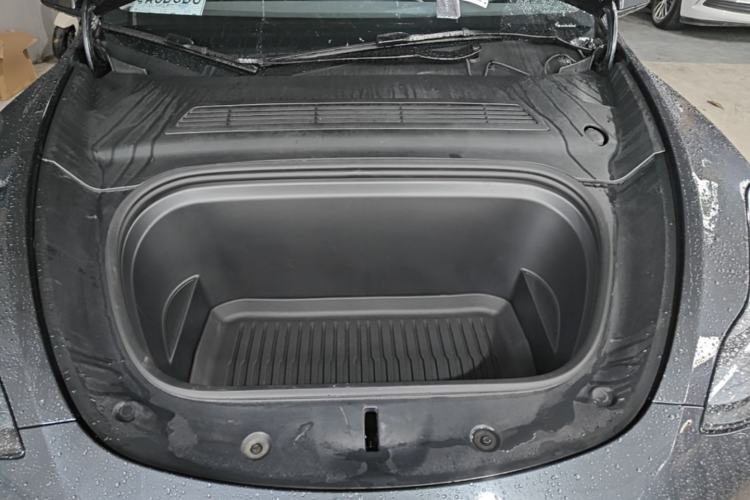 Used Tesla Model Y 2024 Rear-Wheel-Drive Version Engine Bay
