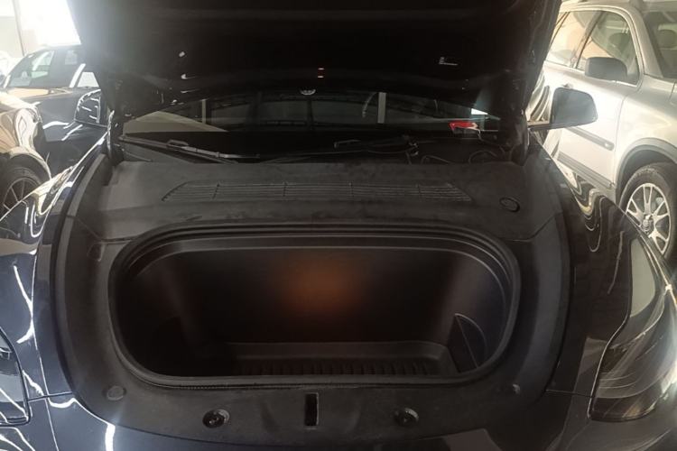 Used Tesla Model Y 2024 Rear-Wheel-Drive Version Engine Bay