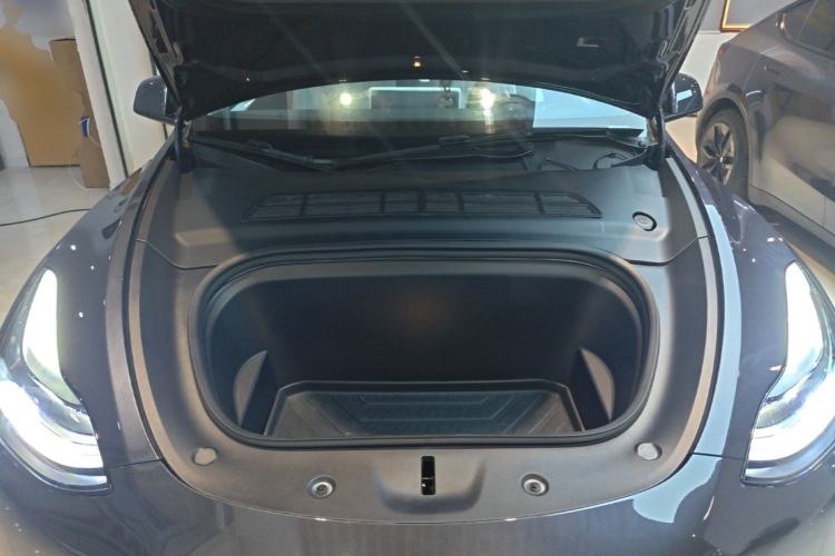 Used Tesla Model Y 2024 Rear-Wheel-Drive Version Engine Bay