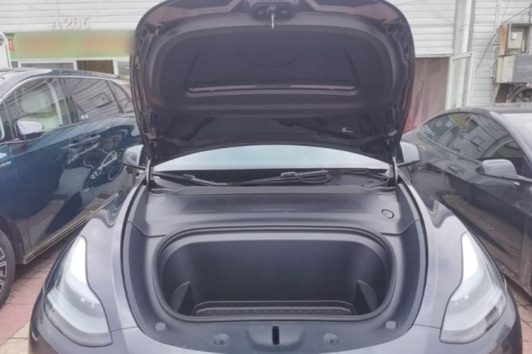 Used Tesla Model Y 2024 Rear-Wheel-Drive Version Engine Bay