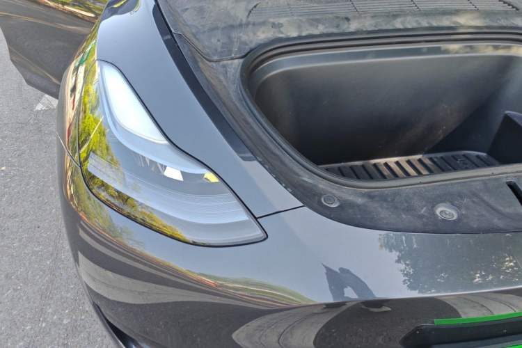 Used Tesla Model Y 2024 Rear-Wheel-Drive Version Engine Bay Right