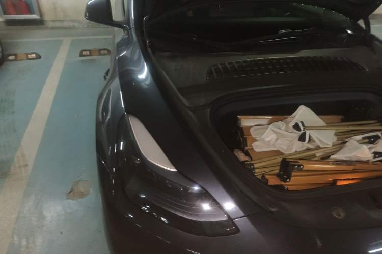 Used Tesla Model Y 2024 Rear-Wheel-Drive Version Engine Bay Right