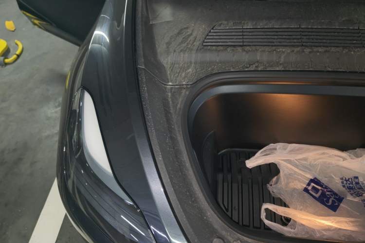 Used Tesla Model Y 2024 Rear-Wheel-Drive Version Engine Bay Right