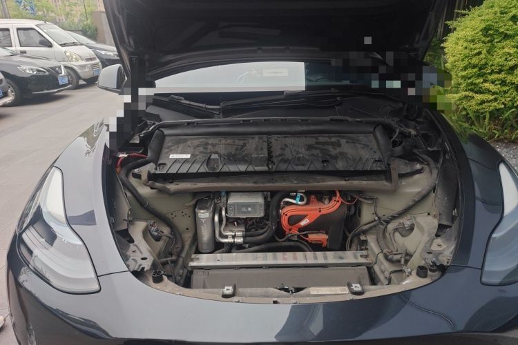 Used Tesla Model Y 2024 Rear-Wheel-Drive Version Engine Bay Right