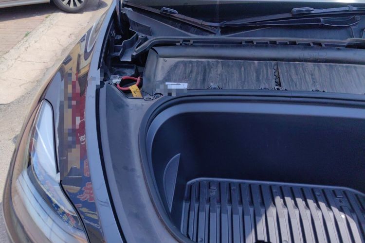 Used Tesla Model Y 2024 Rear-Wheel-Drive Version Engine Bay Right